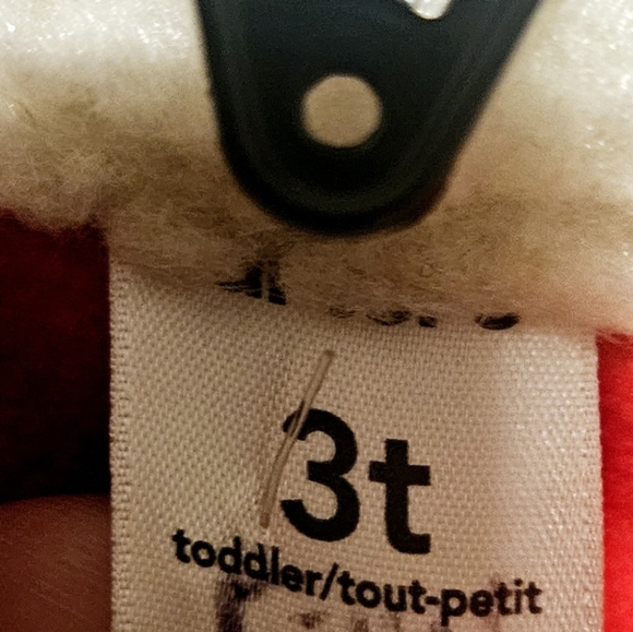 Toddler Puffer Vest - Picture 4 of 4